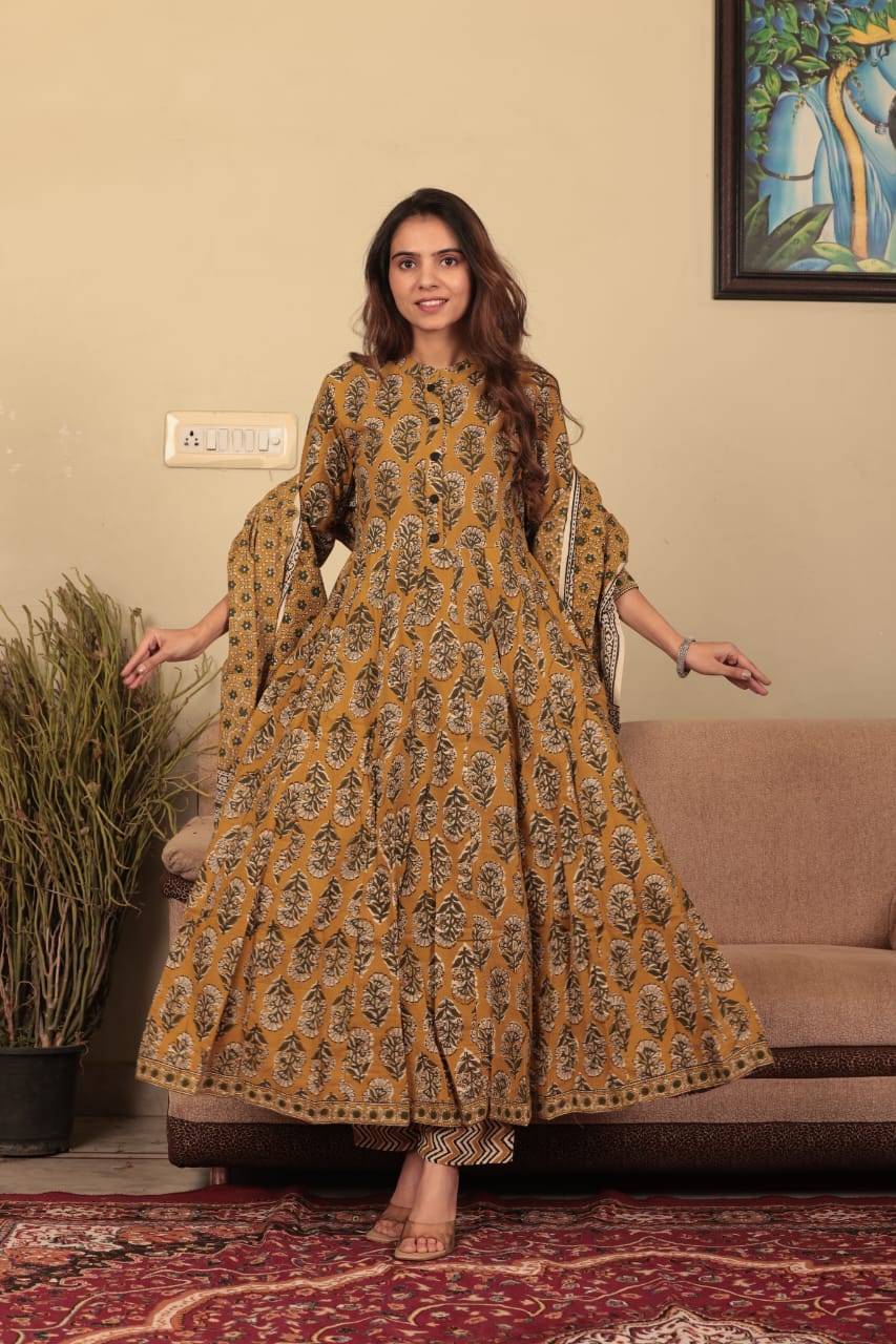 Anarkali Set - The Pyt Store