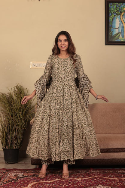 Anarkali Set - The Pyt Store