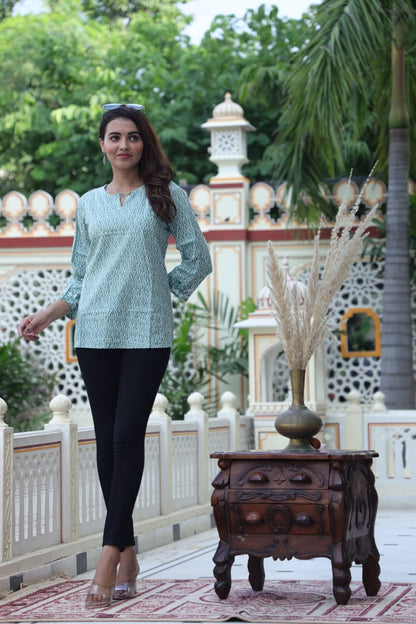 Short Kurti - The Pyt Store