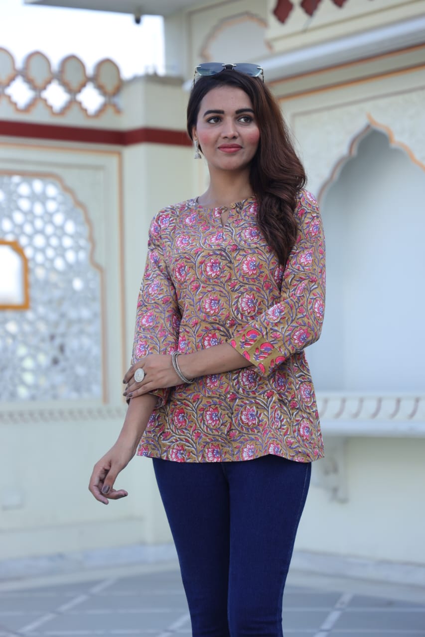 Short Kurti - The Pyt Store