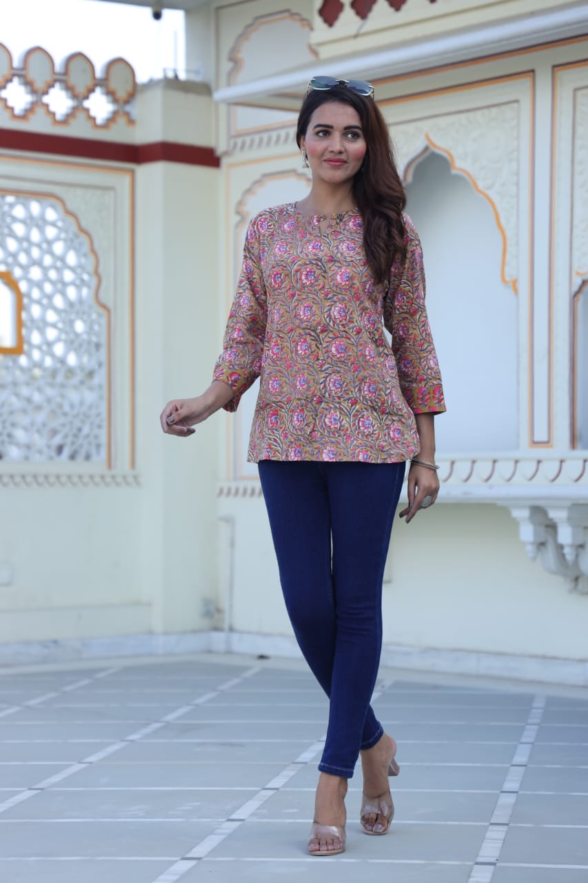 Short Kurti - The Pyt Store