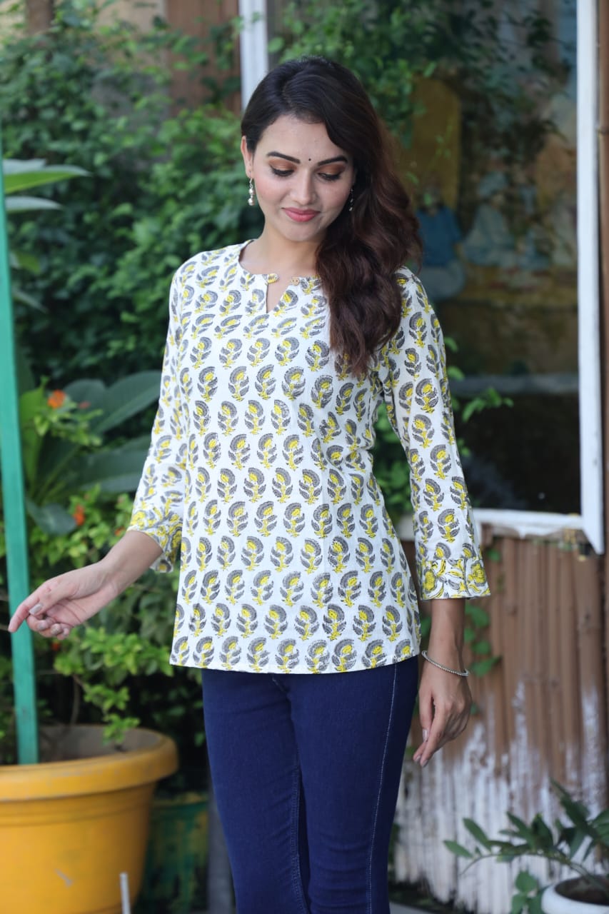 Short Kurti - The Pyt Store