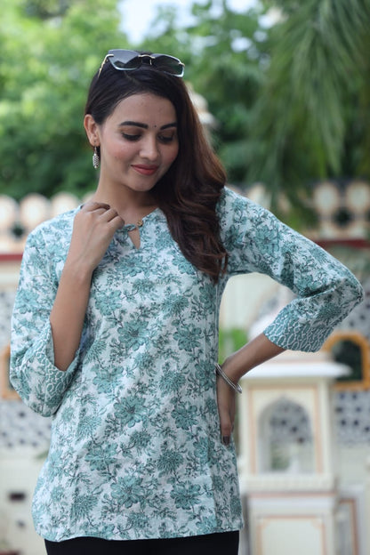 Short Kurti - The Pyt Store