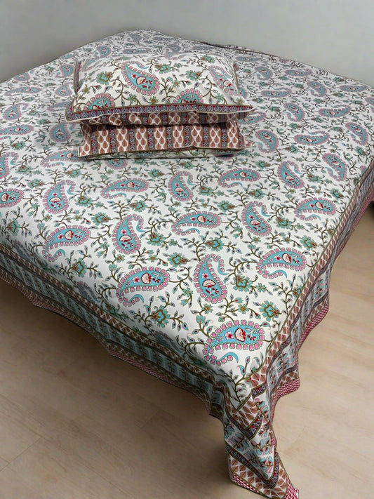 Double Bedspread with 2 pillow covers - The Pyt Store