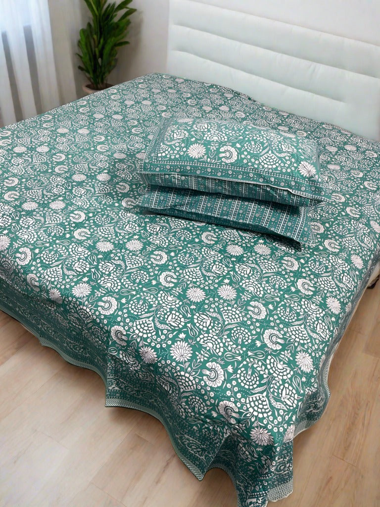 Double Bedspread with 2 pillow covers - The Pyt Store