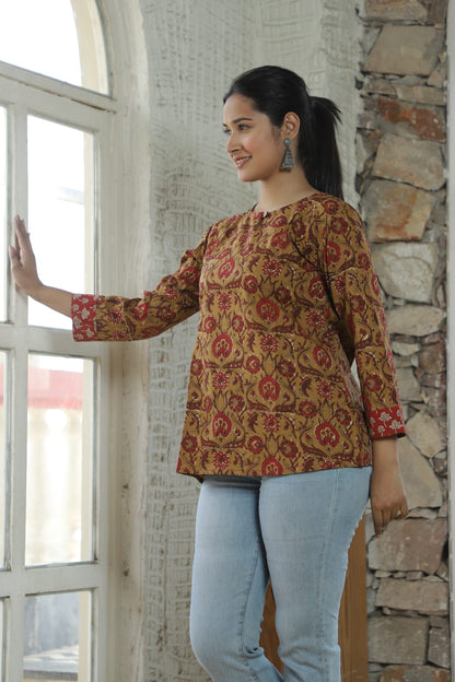 Short Kurti - The Pyt Store