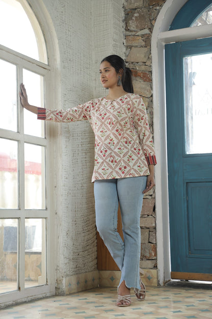 Short Kurti - The Pyt Store