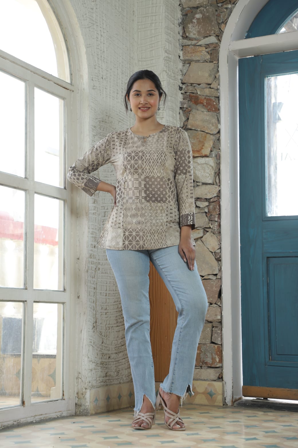 Short Kurti - The Pyt Store