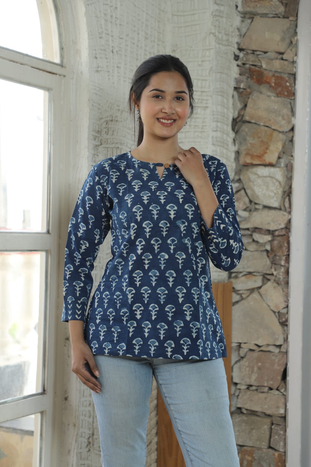 Short Kurti - The Pyt Store