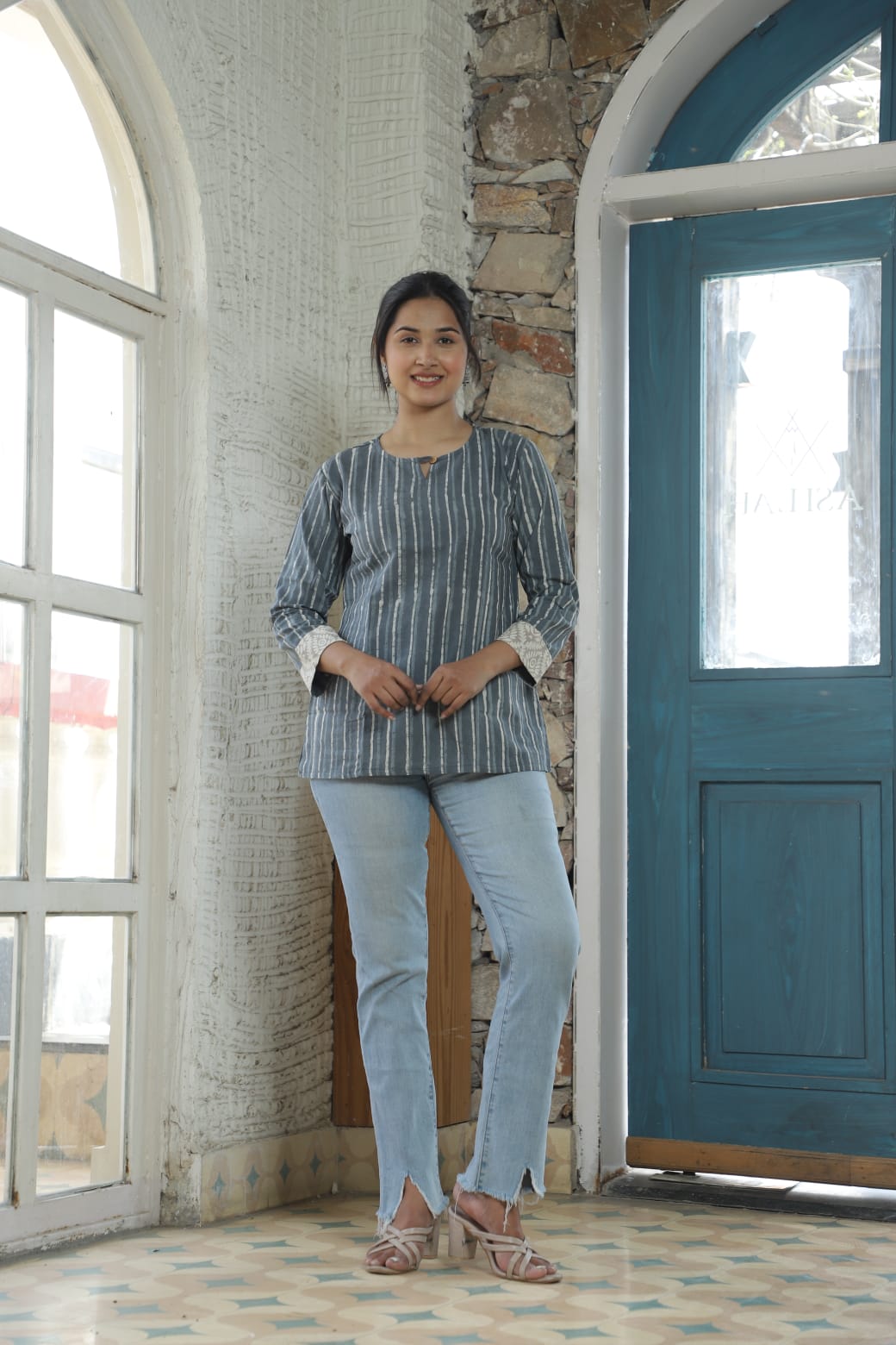 Short Kurti - The Pyt Store