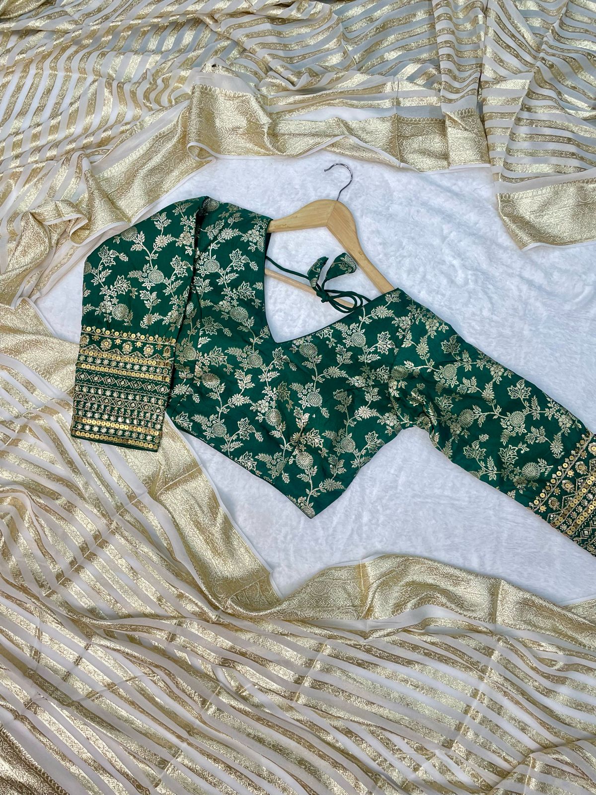 Viscose georgette with Readymade blouse - The Pyt Store