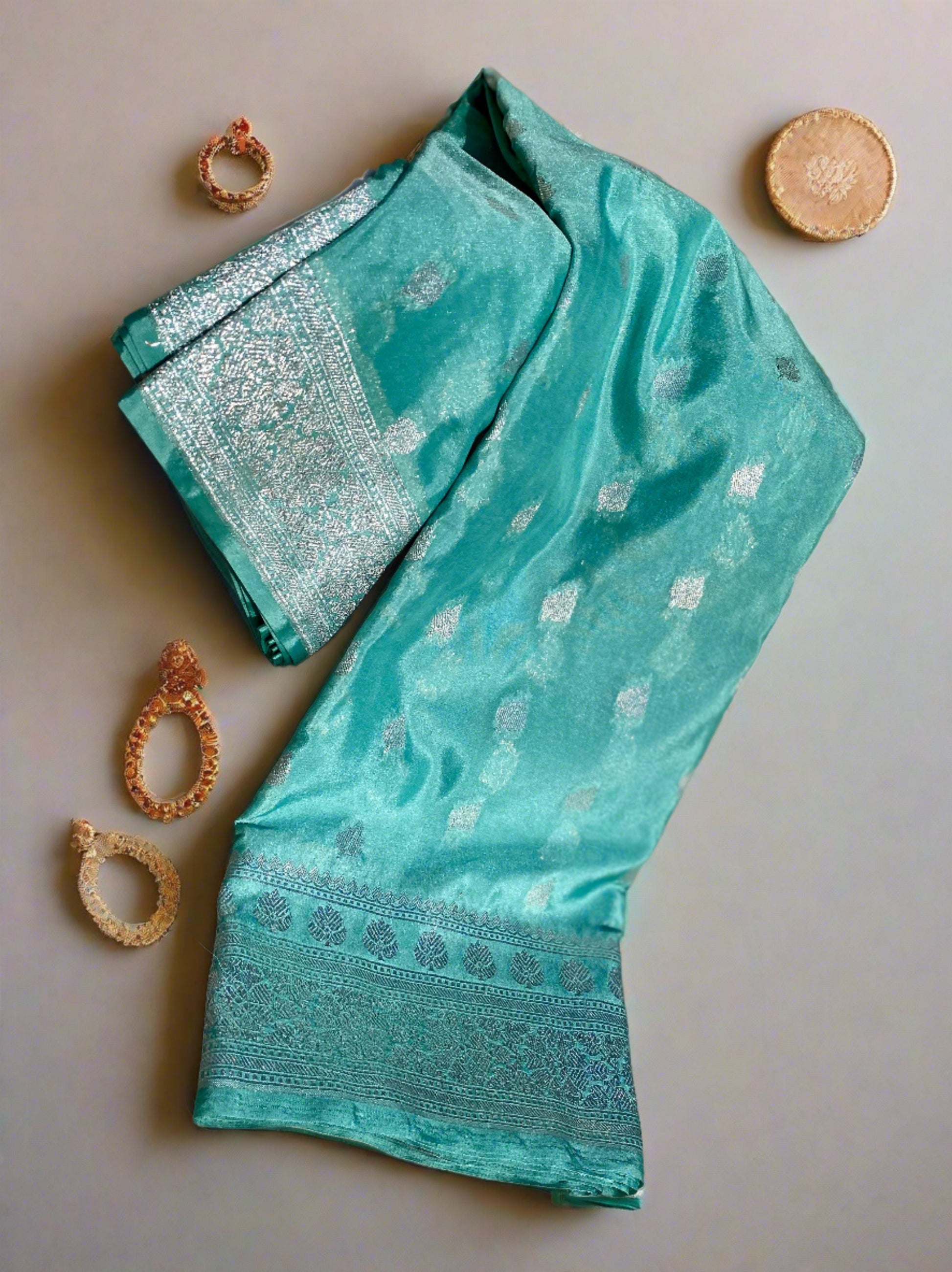 Banarasi silk - The Pyt Store