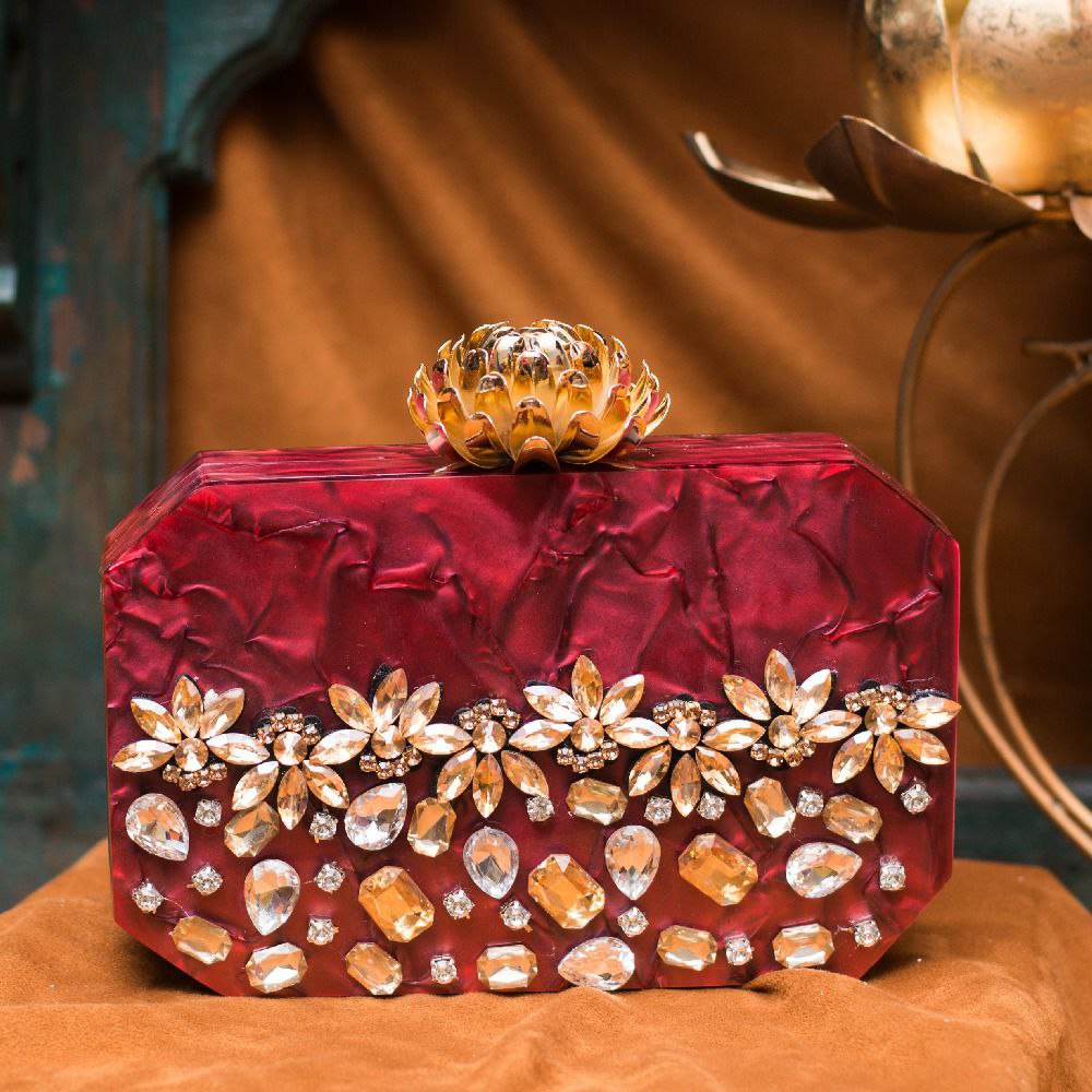 Exquisite Embellished Clutch - The Pyt Store